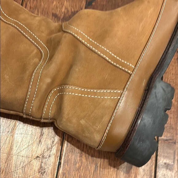 Hunter Tan and Cream Boots sz 8 - Picture 8 of 14